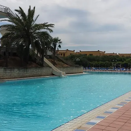 Holiday park Torre Macauda 3*