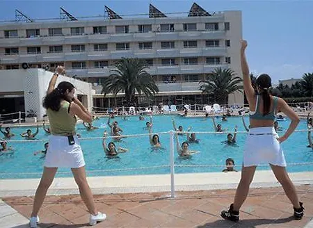 Parco vacanze Torre Macauda 3*